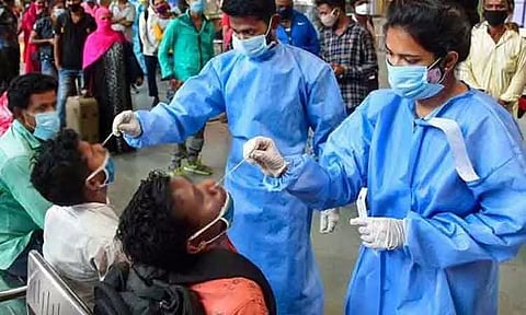 தமிழகத்தில் கொரோனா தொற்று கட்டுப்பாட்டில் உள்ளது - மத்திய அரசுக்கு தமிழக பொது சுகாதாரத்துறை கடிதம்