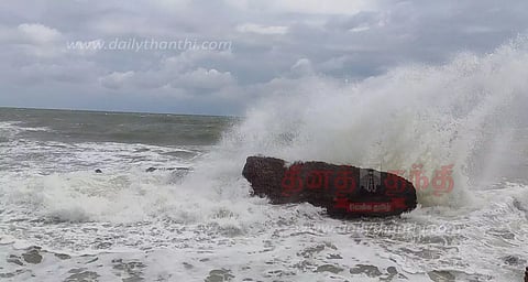 இயற்கை சீற்றங்களால் தொடர்ந்து பாதிக்கப்படும் மீன்பிடி தொழில்