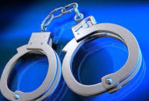 2-வது திருமணம் செய்ய வற்புறுத்தல்: இளம்பெண் புகாரில் வாலிபர் கைது