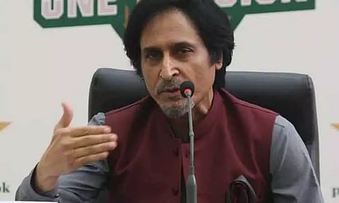 பாகிஸ்தான் கிரிக்கெட் வாரிய தலைவர் பதவியிலிருந்து ரமீஸ் ராஜா அதிரடி நீக்கம்