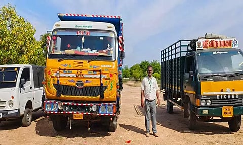 தகுதிச்சான்று, சாலை வரி செலுத்தாத2 லாரி உள்பட 3 வாகனங்கள் பறிமுதல்