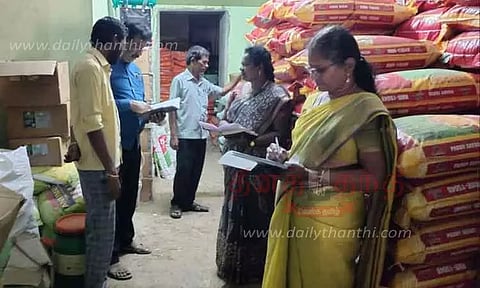 விதை விற்பனை நிலையங்களில் பறக்கும் படையினர் திடீர் ஆய்வு