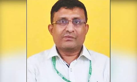 அம்பத்தூரில் உடலில் மின்சாரம் பாய்ச்சி அதிகாரி தற்கொலை