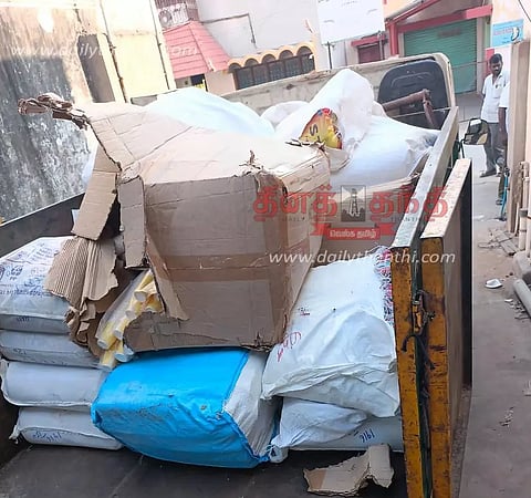 ஈரோட்டில் குடோனில் பதுக்கி வைக்கப்பட்டு இருந்த 500 கிலோ தடை செய்யப்பட்ட பிளாஸ்டிக் பொருட்கள் பறிமுதல்; மாநகராட்சி அதிகாரிகள் நடவடிக்கை