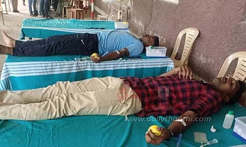 ஆயுதப்படை போலீசார் ரத்ததானம்