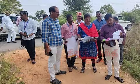 திடக்கழிவு மேலாண்மை திட்டம் அமையும் இடத்தை வருவாய் அலுவலர் ஆய்வு