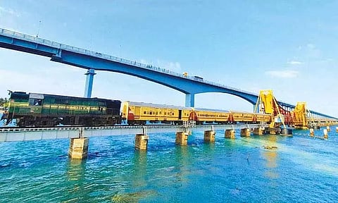 பராமரிப்பு பணிகள் காரணமாக பாம்பன் பாலத்தில் டிசம்பர் 28 வரை ரயில் போக்குவரத்து ரத்து