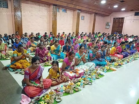 ஓம் காளியம்மன் கோவிலில் 108 திருவிளக்கு பூஜை