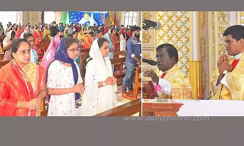 கிறிஸ்தவ ஆலயங்களில் சிறப்பு பிரார்த்தனை