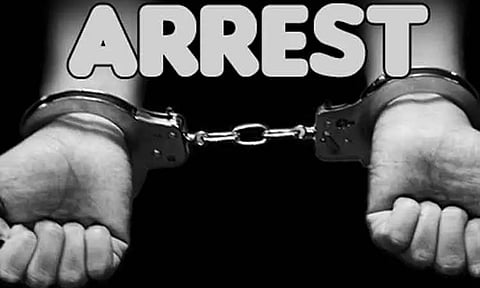 மனைவியை தாக்கிய பெயிண்டர் கைது