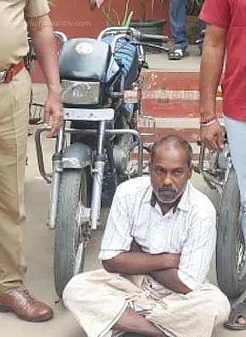 மோட்டார் சைக்கிள் திருட்டில் ஈடுபட்டவர் கைது
