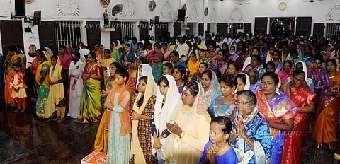 தேவாலயங்களில் சிறப்பு பிரார்த்தனை