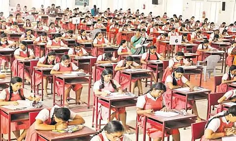 எஸ்.எஸ்.எல்.சி. மாணவர்களுக்கு ஆன்லைனில் பயிற்சி தேர்வு