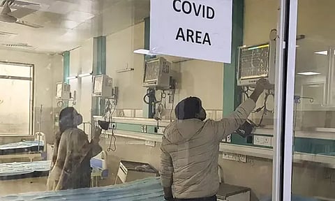 சீனாவில் இருந்து இந்தியா திரும்பிய நபருக்கு புதிய வகை கொரோனா அறிகுறி...!