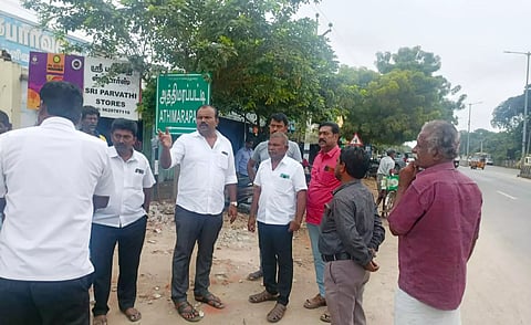 முத்தையாபுரம், ஸ்பிக் நகர்பஜாரில் தேங்கும் மழை நீர் வடிந்து செல்ல நடவடிக்கை:மேயர் ஜெகன் பெரியசாமி ஆய்வு