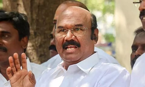 ஓ.பன்னீர்செல்வம் தி.மு.க.வுடன் கூட்டணி வைக்கலாம்: முன்னாள் அமைச்சர் டி.ஜெயக்குமார் பேட்டி