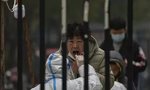 சீனாவில் கொரோனா ருத்ர தாண்டவம்: எங்களுக்கு உயிர் தான் முக்கியம்... இந்திய மருந்துகளை போட்டி போட்டுக்கொண்டு வாங்க துடிக்கும் சீன மக்கள்... !