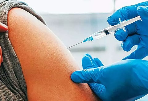 புதிய வகை கொரோனா பரவலால் தடுப்பூசி போட மக்கள் ஆர்வம்