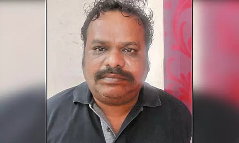 தாம்பரத்தில் போலீஸ்காரர் போல் நடித்து நிலம் வாங்கி தருவதாக கூறி ரூ.24 லட்சம் மோசடி - மின்வாரிய ஊழியர் கைது