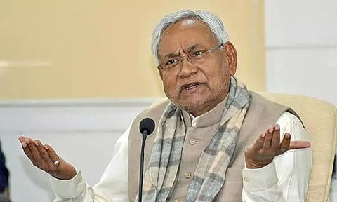 புதிய இந்தியாவின் தந்தை நாட்டுக்கு என்ன செய்து விட்டார்? பிரதமர் மோடி பற்றி நிதீஷ் குமார் கேள்வி