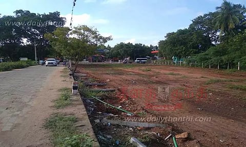 சாயர்புரத்தில் பஸ் நிலையம் கட்டுவது எப்போது?- பொதுமக்கள் எதிர்பார்ப்பு