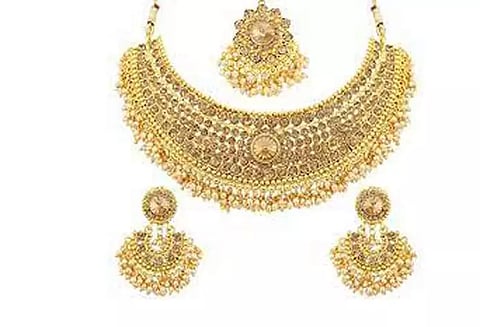 தங்கம் விலையில் புதிய உச்சம்- ஒரேநாளில் பவுன் ரூ.400 அதிகரிப்பு