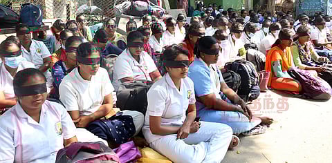 3-வது நாளாக தற்காலிக நர்சுகள் காத்திருப்பு போராட்டம்