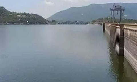 மழை இல்லாததால் வேகமாக சரியும் மேட்டூர் அணையின் நீர்மட்டம்...!