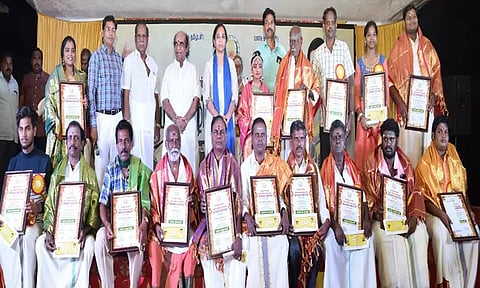 மார்கழி இசை விழா கலைஞர்களுக்கு விருது