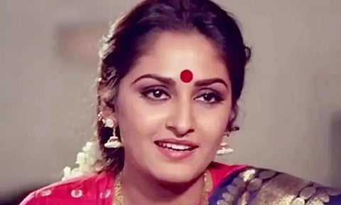 கோர்ட்டில் சரண்... ஜெயப்பிரதாவுக்கு ஜாமீன்