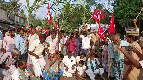 விவசாயிகள் சாலைமறியல்