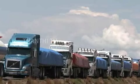 பெருவில் காஸ்டிலோ ஆதரவாளர்கள் தொடர் போராட்டம்; தேசிய நெடுஞ்சாலைகள் முடக்கப்பட்டதால் வாகன ஓட்டிகள் அவதி