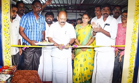 ரூ.75 லட்சத்தில் அங்கன்வாடி, ரேஷன் கடைகள் - அமைச்சர் தா.மோ.அன்பரசன் திறந்து வைத்தார்