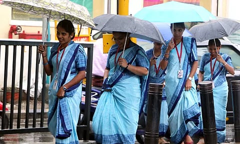 தமிழ்நாட்டின் 7 மாவட்டங்களில் அடுத்த 3 மணி நேரத்தில் மிதமான மழைக்கு வாய்ப்பு - சென்னை வானிலை ஆய்வு மையம்