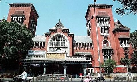 சென்னை தலைமை தபால் நிலையத்தில் கங்கை தீர்த்தம் விற்பனை