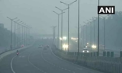 டெல்லியில் கடும் குளிர் காரணமாக தனியார் பள்ளிகளுக்கு 15-ந்தேதி வரை விடுமுறை அளிக்க அரசு அறிவுறுத்தல்