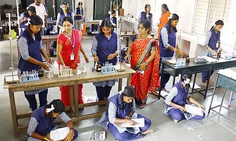 11 மற்றும் 12-ம் வகுப்பு மாணவர்களுக்கு செய்முறை தேர்வு தேதி அறிவிப்பு