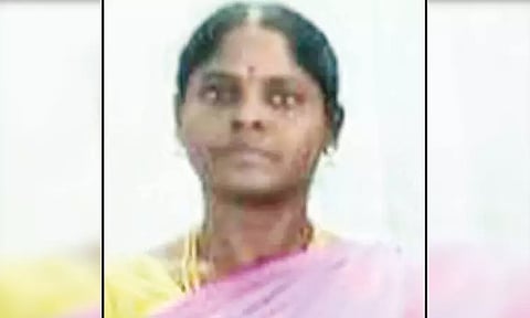 தேவகோட்டை அருகே பயங்கரம்: கொள்ளையர் தாக்கியதில் இளம்பெண் சாவு