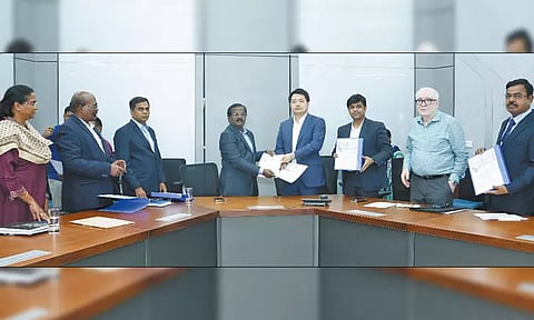 சென்னை மெட்ரோ ரெயில் தண்டவாளம் அமைக்கும் பணி: ஜப்பான் நிறுவனத்துடன் ரூ.163 கோடியில் ஒப்பந்தம்