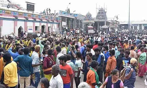 பழனி முருகன் கோவில் குடமுழுக்கு: 6 ஆயிரம் பக்தர்களுக்கு மட்டுமே அனுமதி - கோவில் நிர்வாகம் அறிவிப்பு