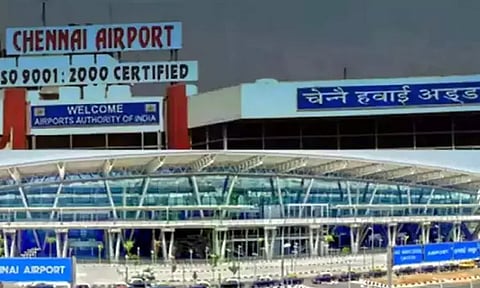 சென்னை விமான நிலையத்தில் கடந்த ஓராண்டில் ரூ.124 கோடி தங்கம், போதை பவுடர், வெளிநாட்டு பணம், வைரம் பறிமுதல் - 122 பேர் கைது