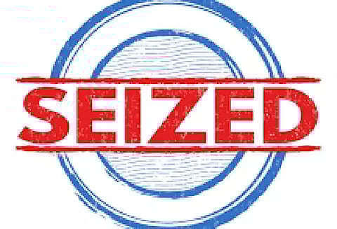 கிரானைட் கற்கள் கடத்திய லாரி பறிமுதல்