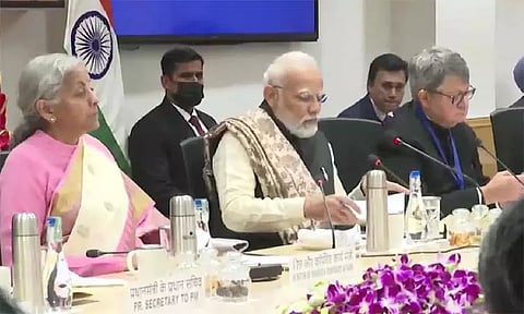 பொருளாதார நிபுணர்களுடன் பிரதமர் மோடி ஆலோசனை