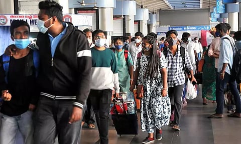 இலங்கைக்கு வரும் இந்தியர்கள் கொரோனா நெறிமுறைகளை பின்பற்ற வேண்டும்; இந்திய தூதரகம் அறிவுரை