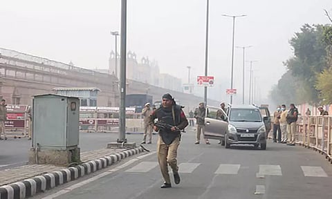 குடியரசு தின ரெய்டு: பாகிஸ்தானிடம் இருந்து ஆயுத சப்ளை, செயலி வழி தொடர்பு; அதிர்ச்சி தகவல்