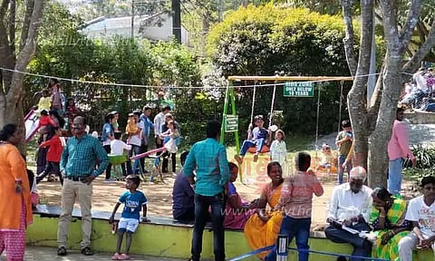 காணும் பொங்கல் பண்டிகை:ஏற்காடு, மேட்டூர், பூலாம்பட்டியில் குவிந்த சுற்றுலா பயணிகள்