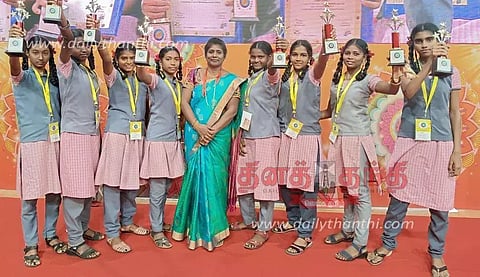 மூலைக்கரைப்பட்டி அரசு மேல்நிலைப்பள்ளி மாணவிகள் சாதனை