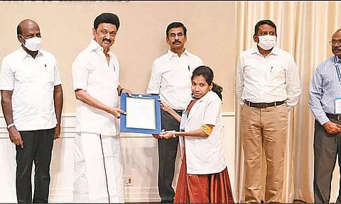 சித்தா, ஆயுர்வேதா, ஓமியோபதி துறையில் 130 மருத்துவர்களுக்கு பணி நியமன ஆணை