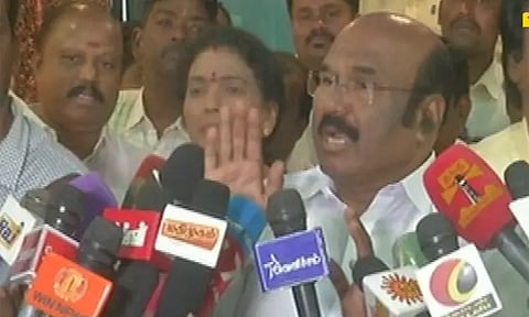 திமுகவின் பீ டீமாக ஓபிஎஸ் செயல்பட்டு வருகிறார்- ஜெயக்குமார் தாக்கு