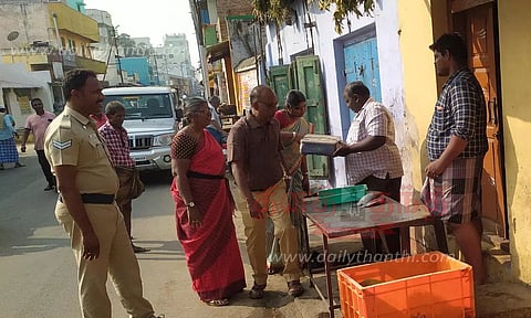 ராசிபுரம், சேந்தமங்கலத்தில்தொழிலாளர் துறை அதிகாரிகள் திடீர் ஆய்வுமுத்திரையிடாத தராசுகள் பறிமுதல்